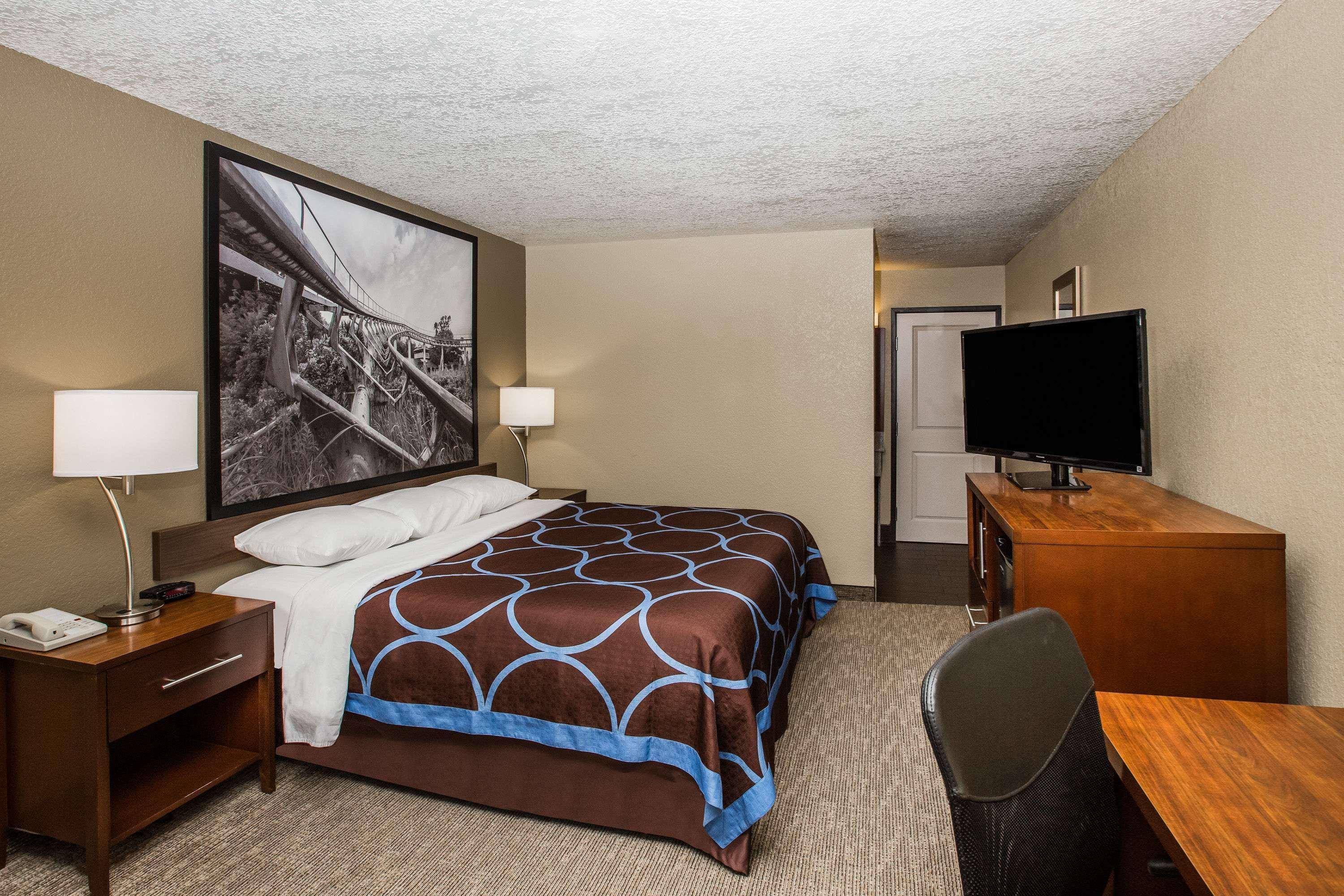Super 8 By Wyndham Altoona Hotel Luaran gambar