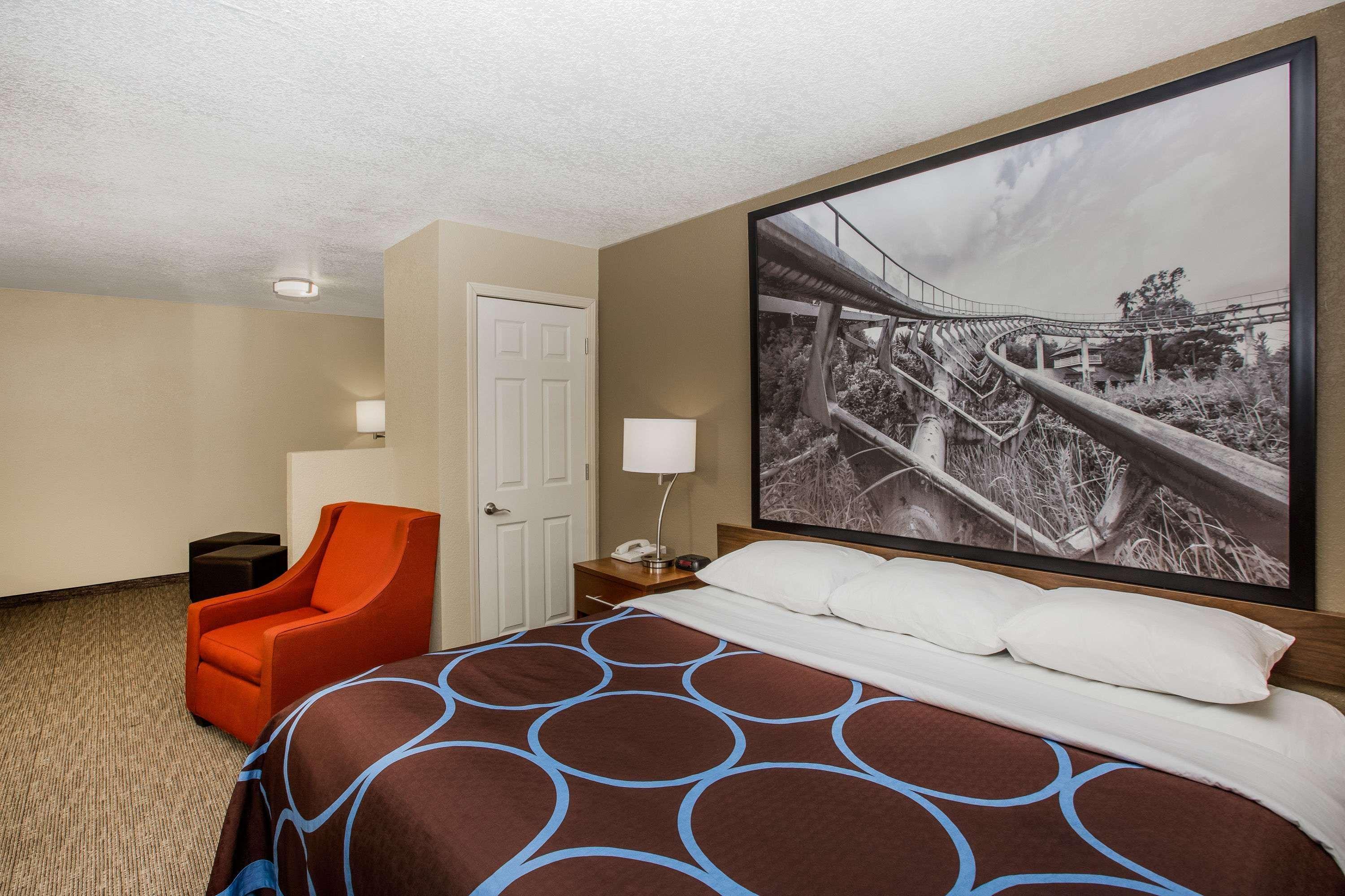 Super 8 By Wyndham Altoona Hotel Luaran gambar